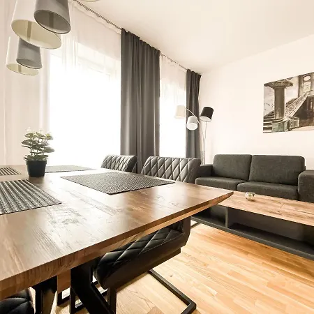 Modernes Luxus-apartment Im Leipziger Zentrum *
